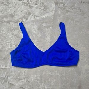 Blue Hollister Swimsuit  Bikini Top Medium  V-Neck Beachcore Swimming Pool Wear